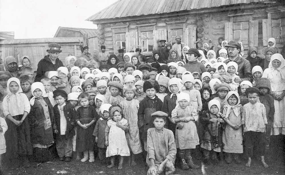 Село голода. Голодающие Поволжья 1921. 1921 Год Россия крестьяне 1921 год.