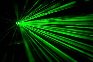Light-Based "Tractor Beam" Assembles Materials At The Nanoscale
