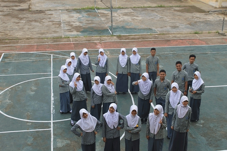 Kumpul di lapangan basket Kumpul di lapangan basket