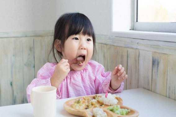 Cara Mengatasi Anak Susah Makan Nasi