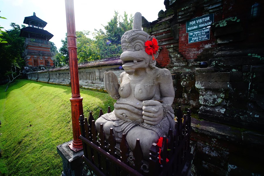 Pura Taman Ayun water temple in Bali