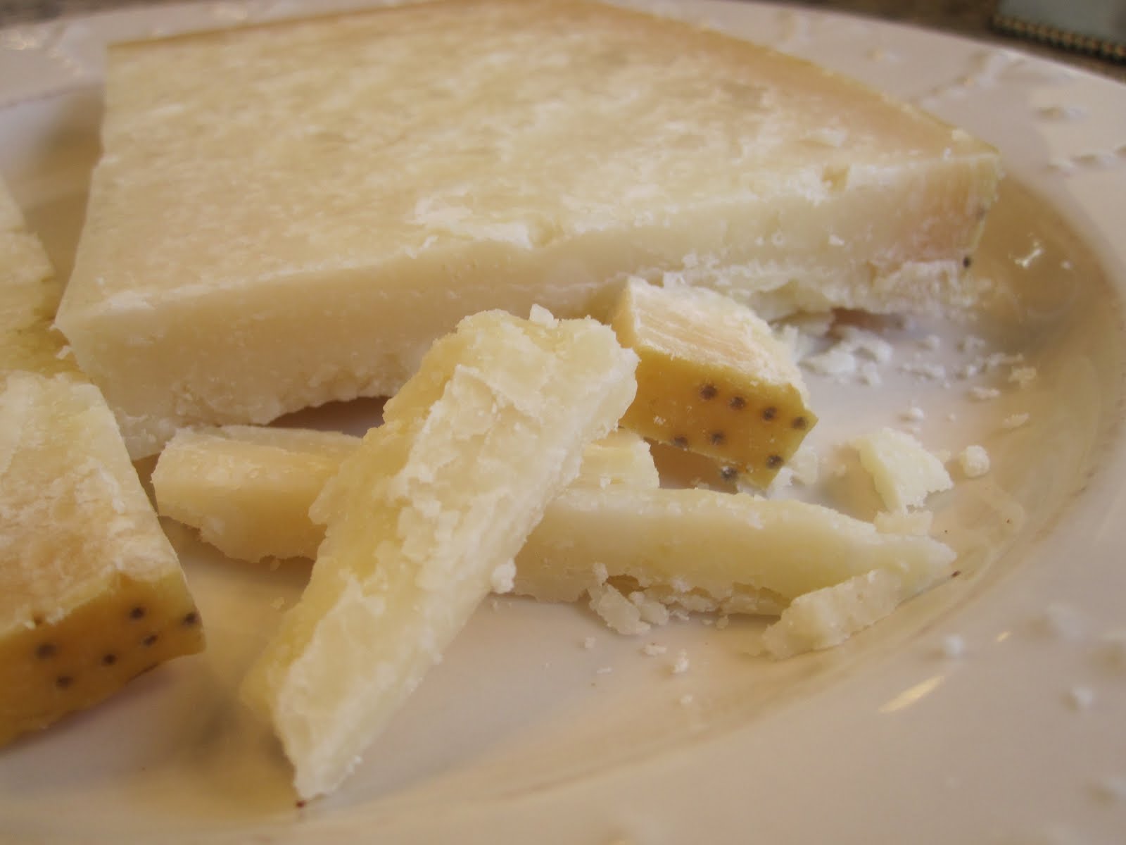 Cannundrums: Cheese: Parmigiano Reggiano Stravecchio