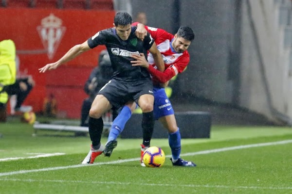 El Málaga saca un punto de Gijón (2-2)