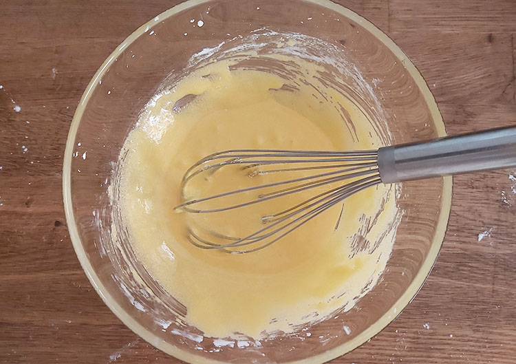 crème pâtissière : oeufs et sucre