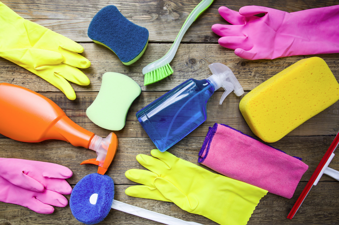 8 Household Cleaning Products You Need To Avoid