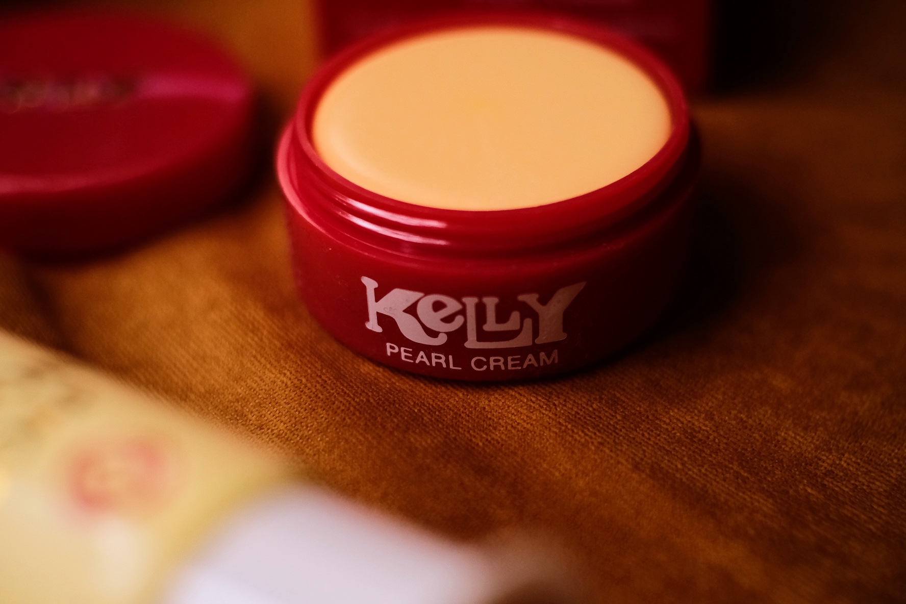 Kelly Pearl Cream