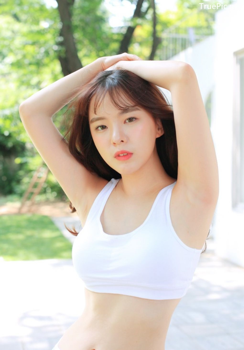 Image-Korean-Lingerie-Queen-Haneul-Model-Black-And-White-Fitness-Set-TruePic.net- Picture-18