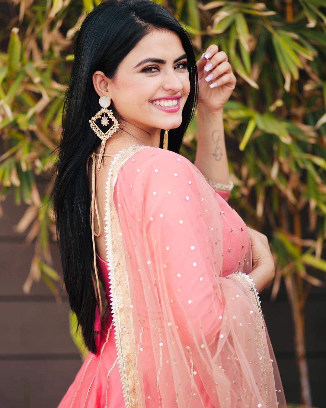 Simi Chahal HD Latest Pics | Images | Wallpapers