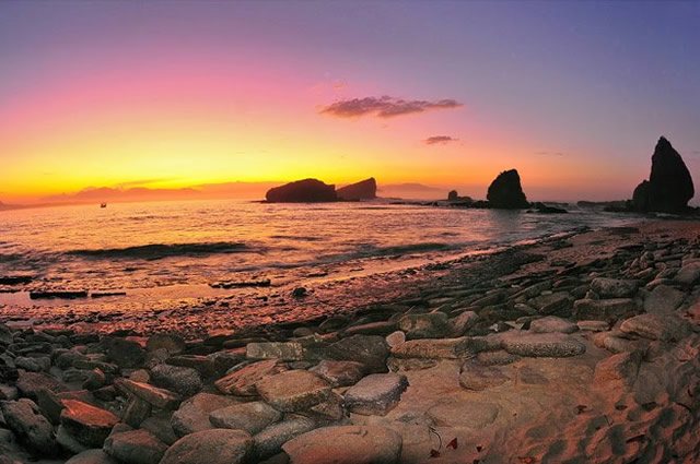 Pantai Papuma Jember