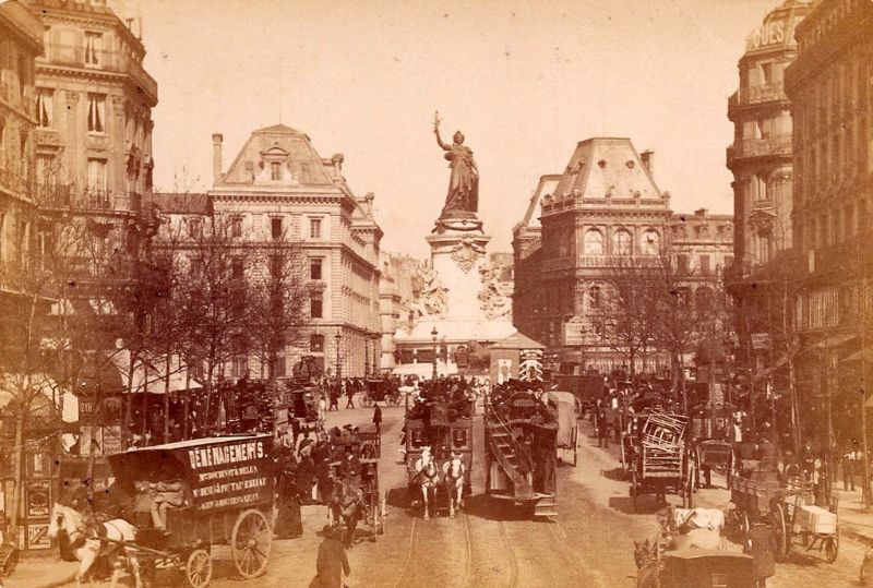Amazing Photos Show How Paris Has Changed Since the Late 19th Century