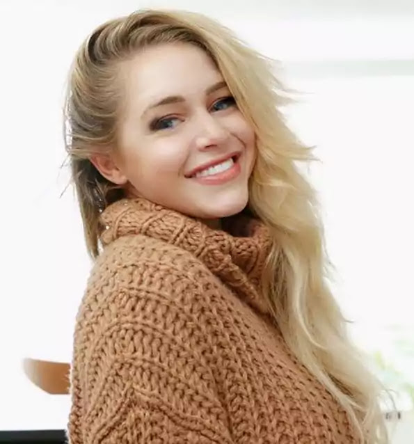 Courtney tailor instagram