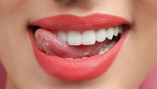 How To Apply Lips Makeup Step by Step With Pictures How To Apply Lips Makeup Step by Step With Pictures