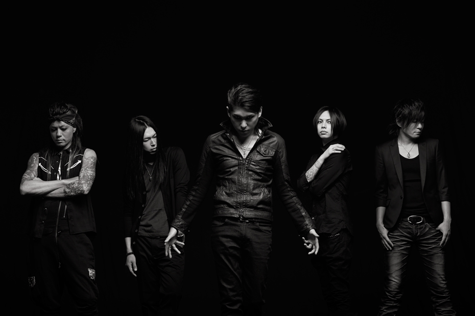 Lynch Announces Two New Releases