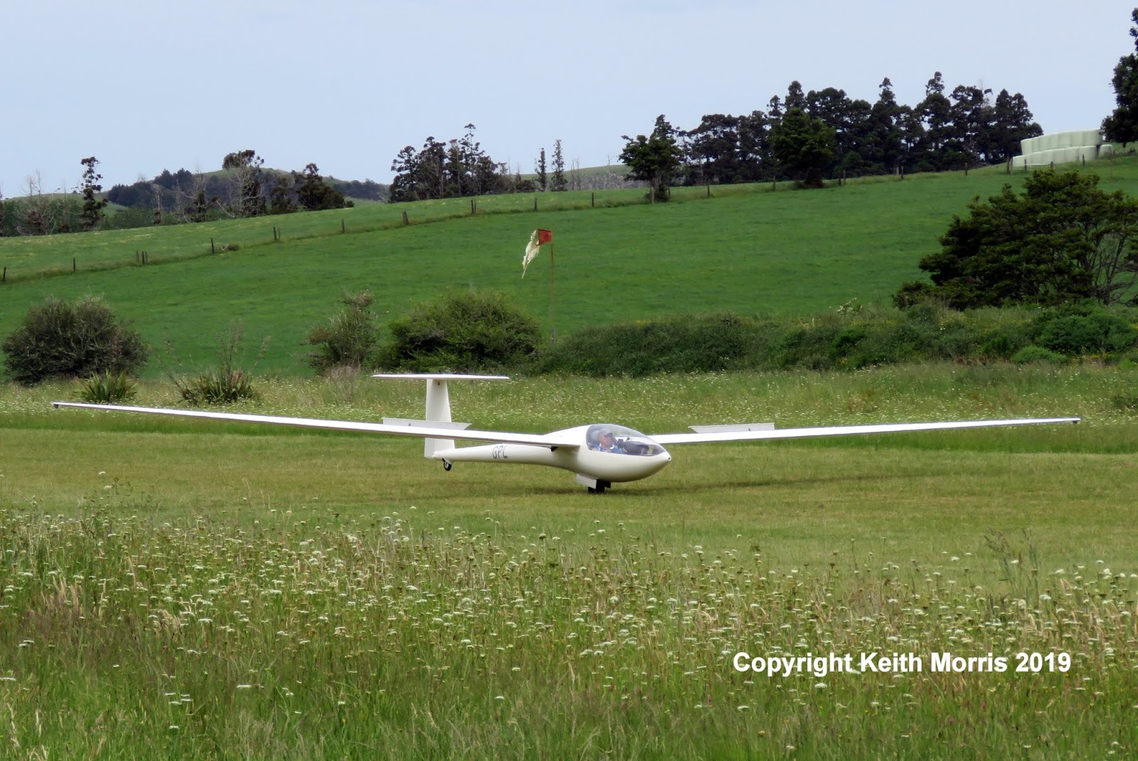 NZ Civil Aircraft DG 400 Motor Glider ZKGPL at NZKF Today 19112019