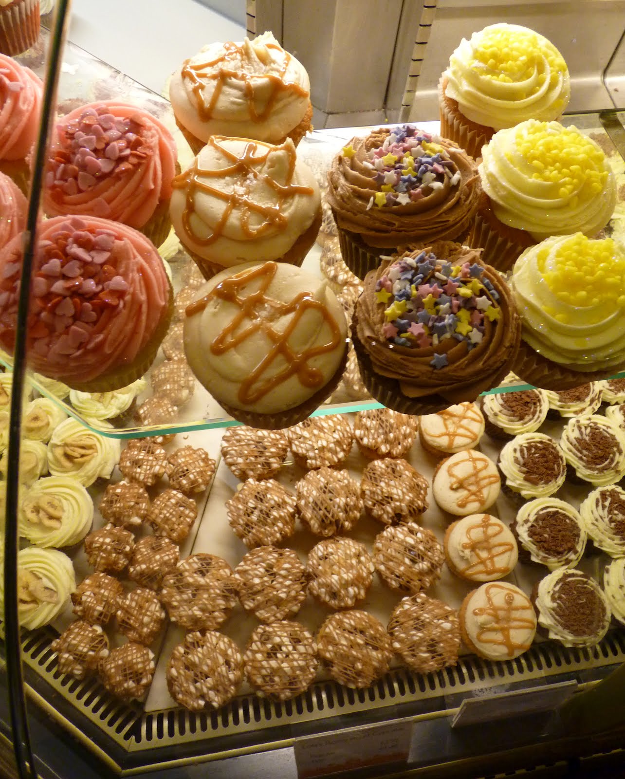 Cupcakin It Up! Cupcake Reviews, Cupcake Designs, and Cupcake