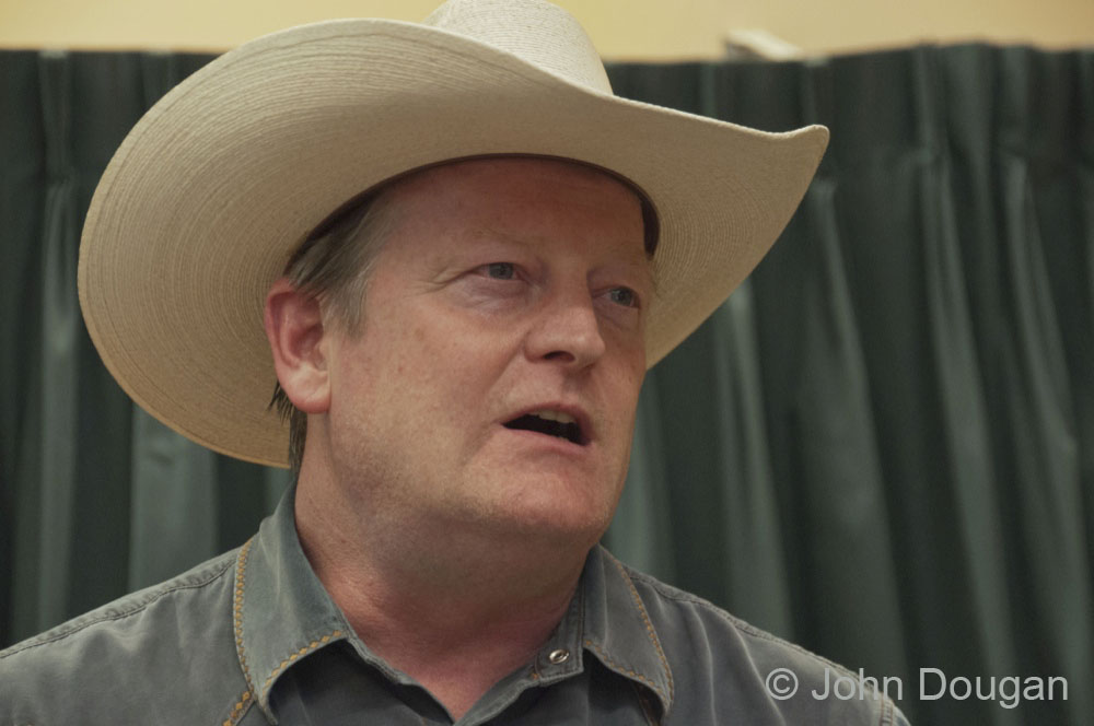 CAT Scratchings Meeting Craig Johnson, Mystery Author Extraordinaire
