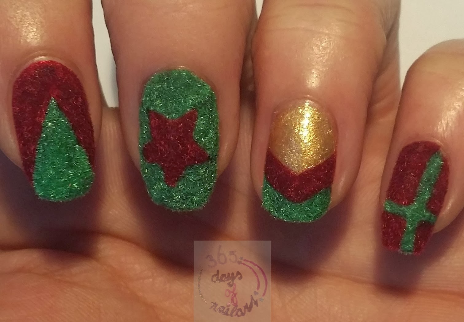 365+ days of nail art Day 336) Easy velvet Christmas nails