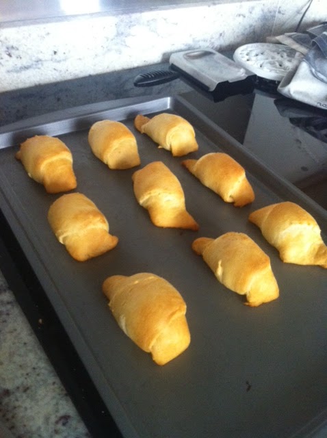 the eclectic owl: Sausage & Cream Cheese Crescent Rolls Recipe