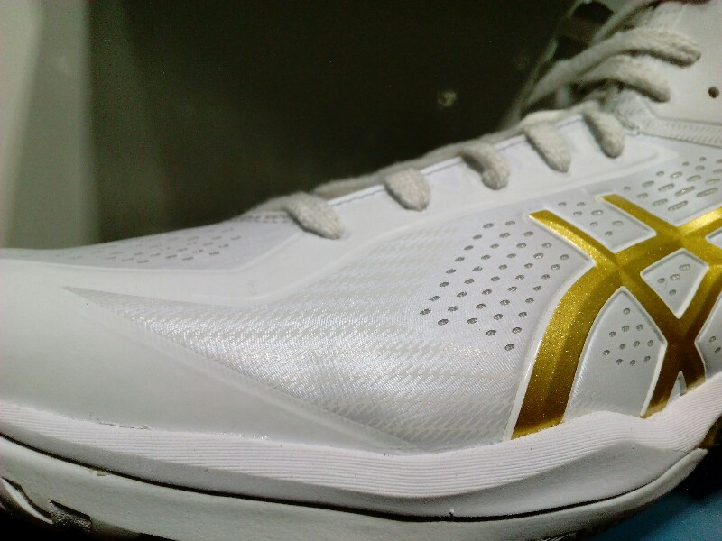 asics trinoma