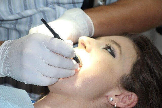 صحة الاسنان و الفم (الأسئلة الشائعة)