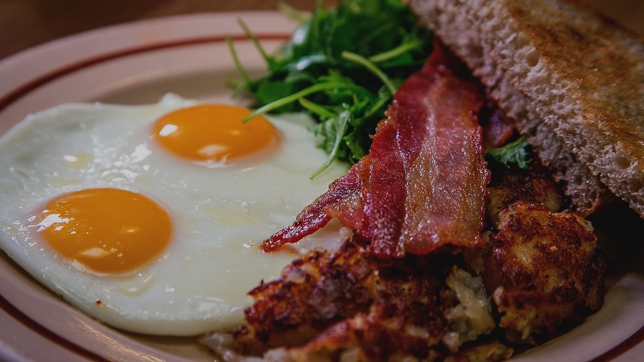 Traditional American breakfast: features, best recipes and menus | Food