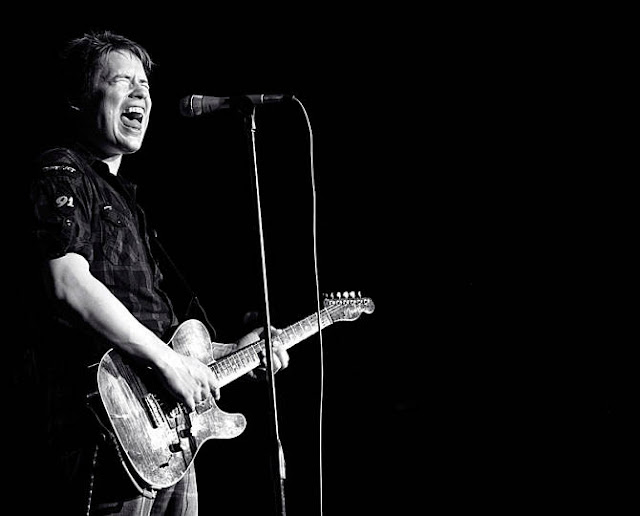 Johnny Lang (photo: Donald Gibson)