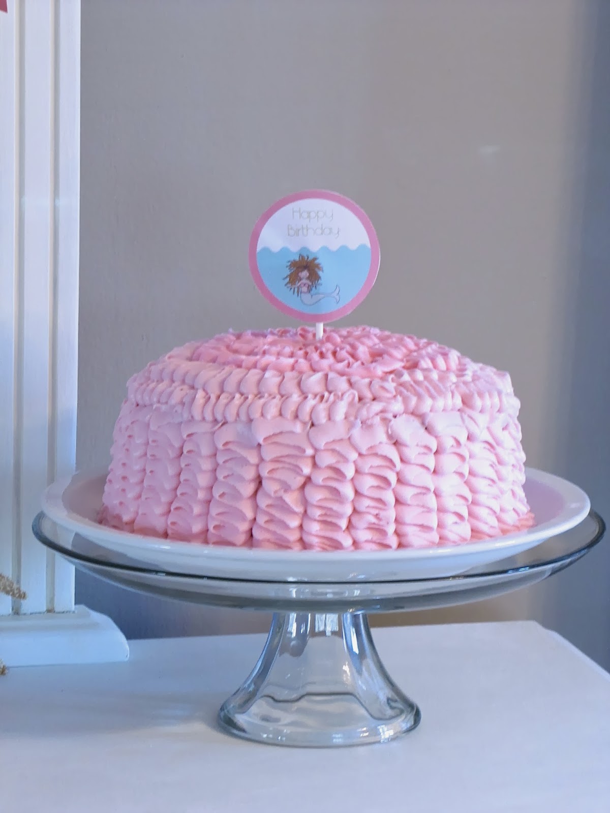 pink ruffle cake for mermaid birthday party