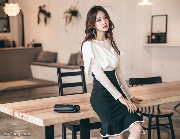 Beautiful Park Jung Yoon in a fashion photo shoot in March 2017 (775 photos) photo 36-14