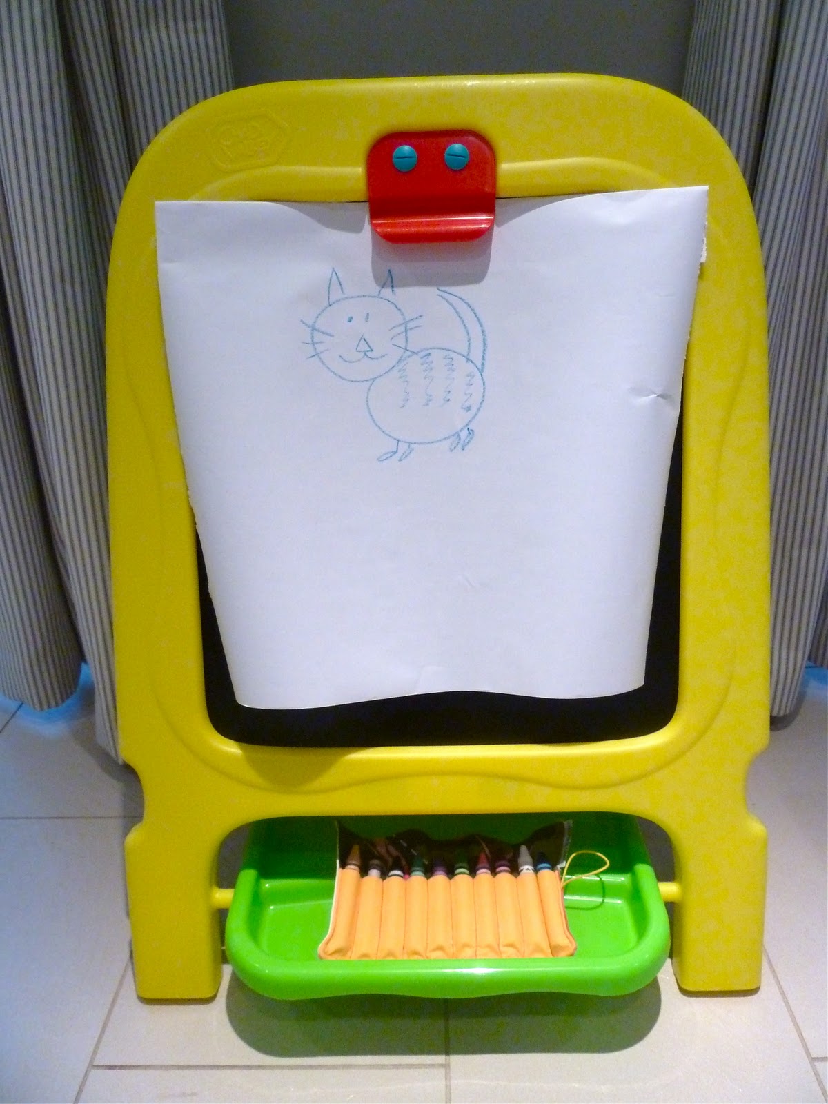 Modern Olivia Chad Valley Easel