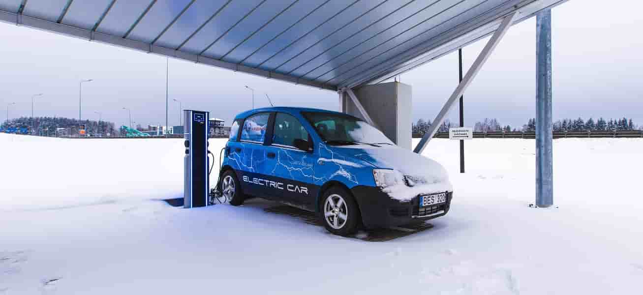 EV BASICS 1O4 Does Winter weather reduce an EV’s range? EMobility