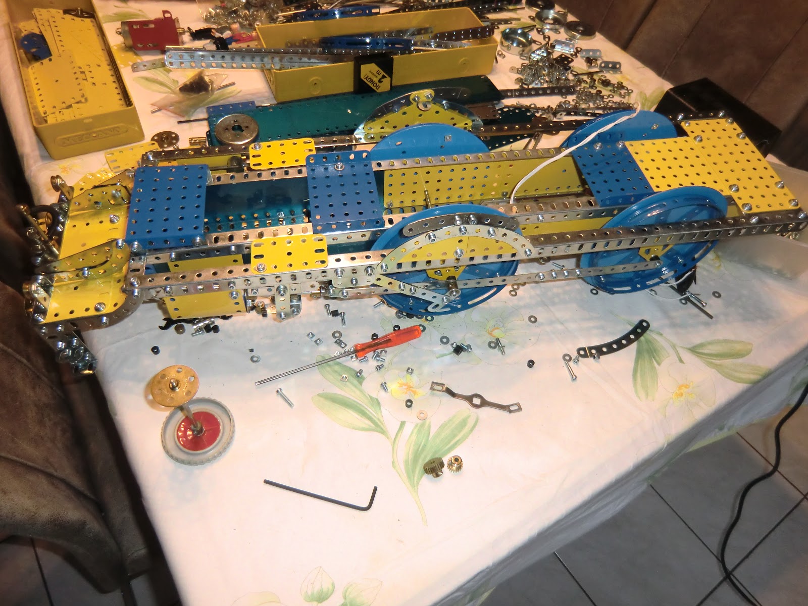 Meccano.Hobby: Ma Tour Eiffel