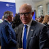 L'ambasciatore americano a Londra Woody Johnson accusa Cina di mettere in pericolo il mondo con il coronavirus
