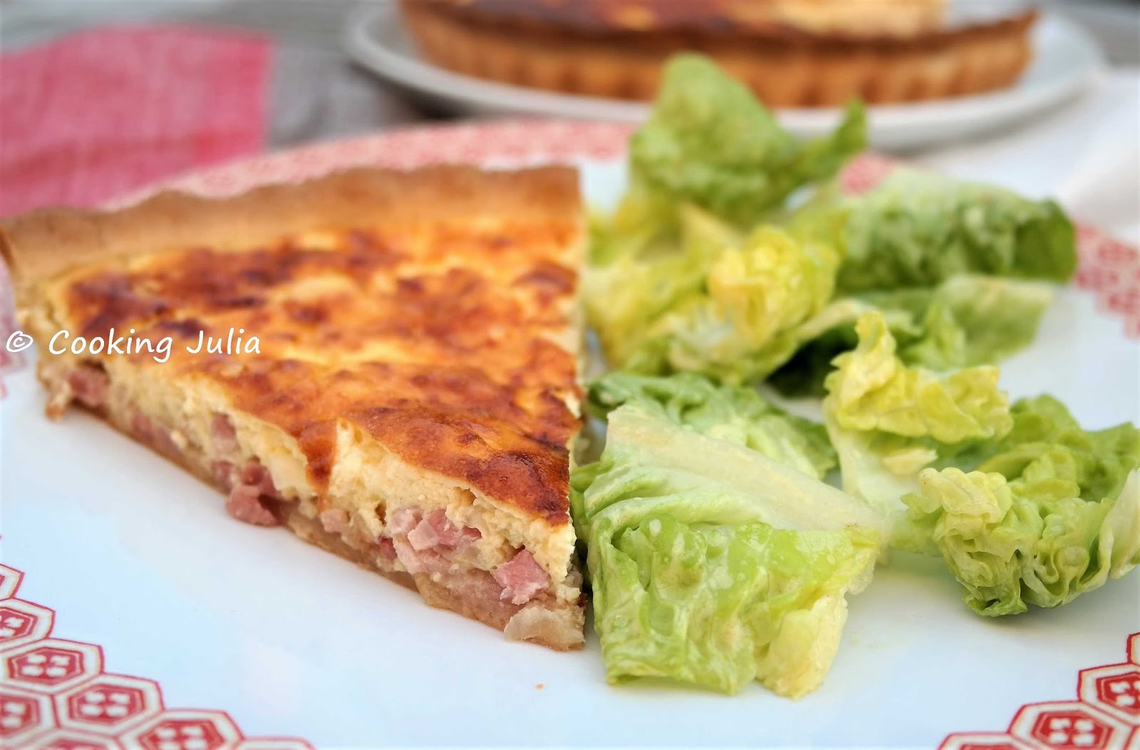 COOKING JULIA QUICHE AUX LARDONS, OIGNONS ET FROMAGE