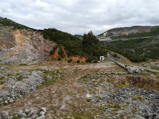 Sierra del Dobra desde Mina Nieves, Viérnoles, Cantabria Sierra del Dobra desde Mina Nieves, Viérnoles, Cantabria