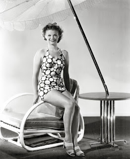 Slice of Cheesecake: Simone Simon, pictorial