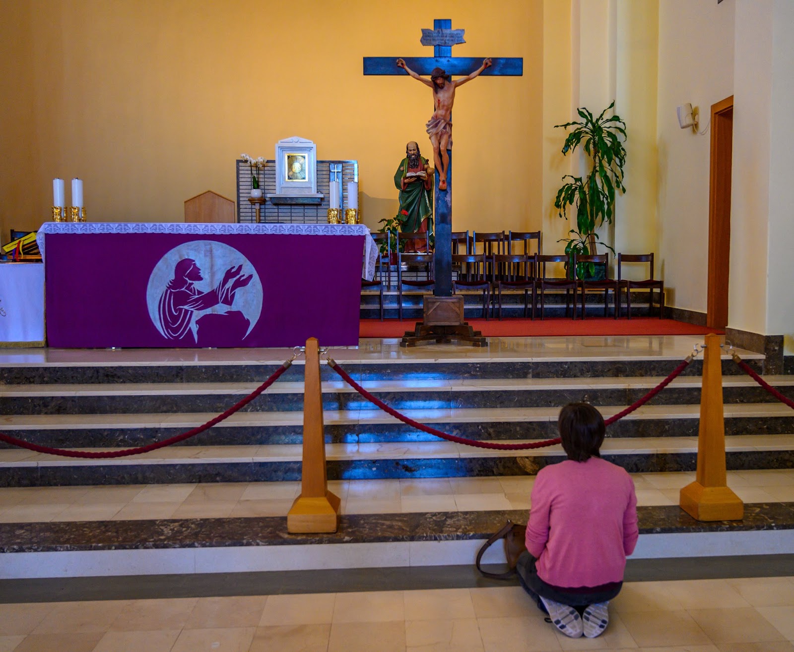 Preghiera Davanti Al Santissimo Sacramento Medjugorje tutti i giorni: Preghiera al Santissimo Sacramento - Medjugorje