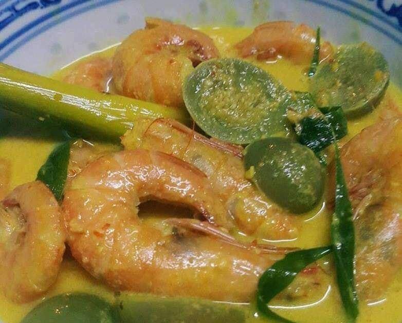 RESEPI UDANG MASAK LEMAK BELIMBING BULUH