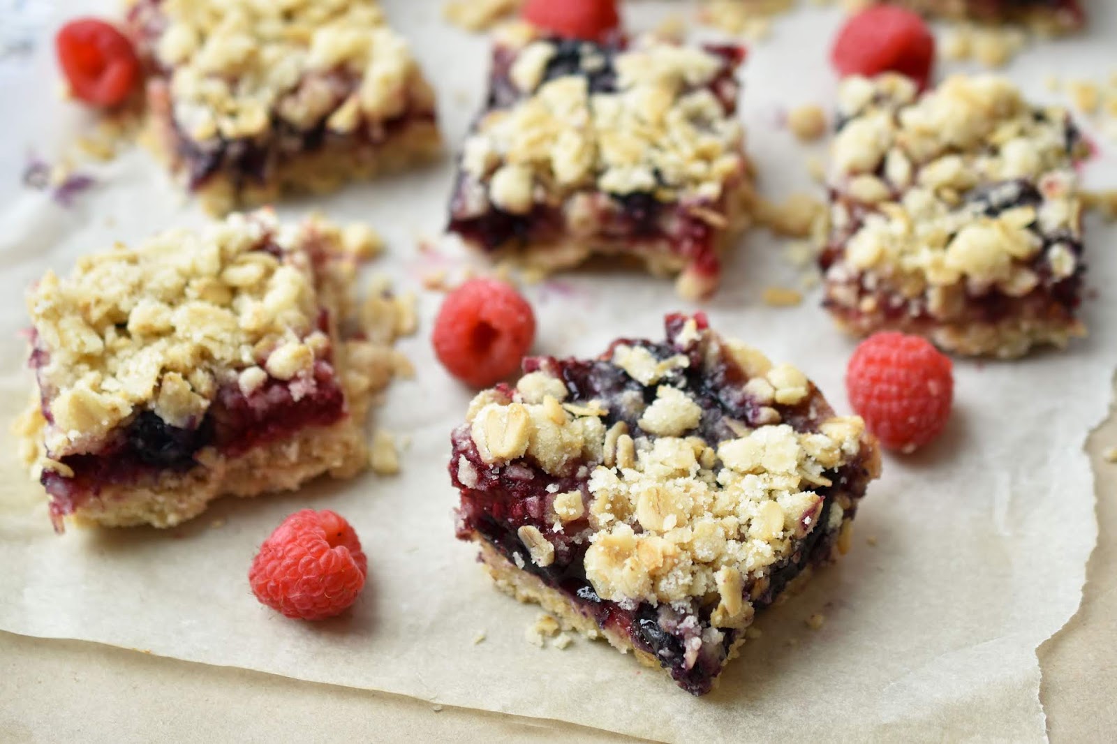 Woman in Real Life Delicious Berry Oat Jam Bars (Vegan) Recipe