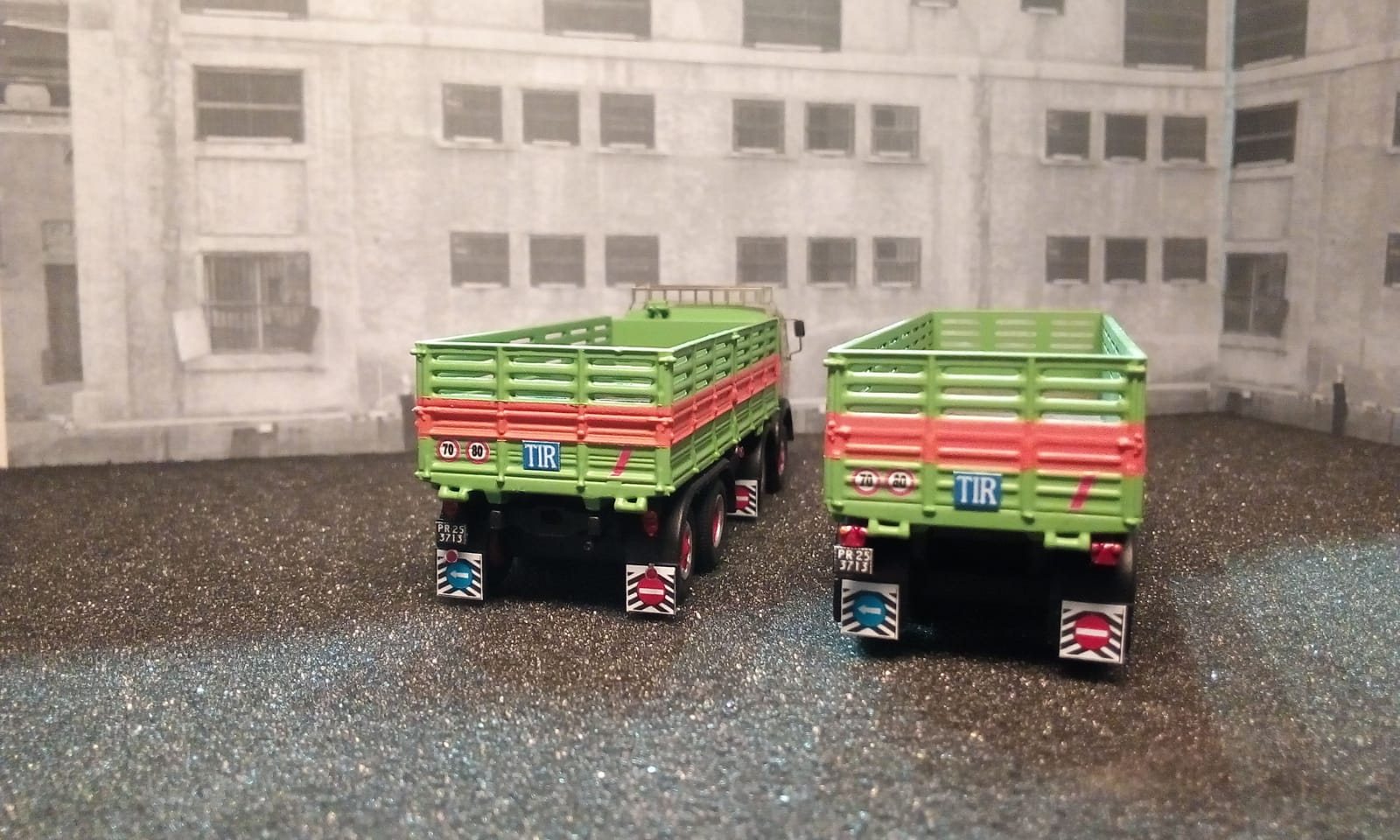 GRANDI E PICCOLE AUTO Fiat 691/180, OM 180, Fiat 300 e 619 alcune recenti realizzazioni di