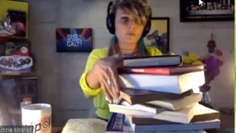 Gloria Alvarez en el debate con Agustín Laje Gloria Alvarez en el debate con Agustín Laje