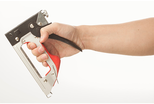 How to load electric staple guns