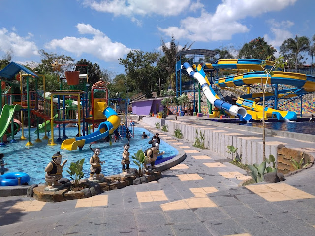 Wahana air di Sindu Kusuma Edupark, Jogja