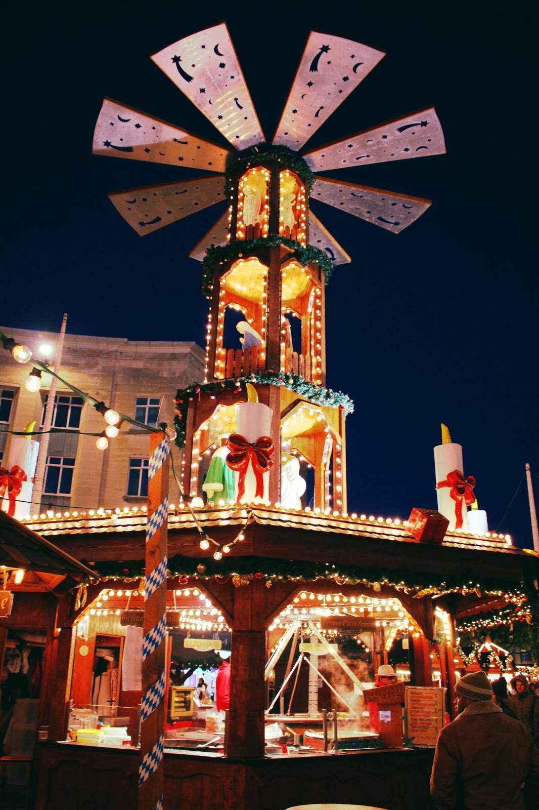 here & there Christmas lights in Bristol