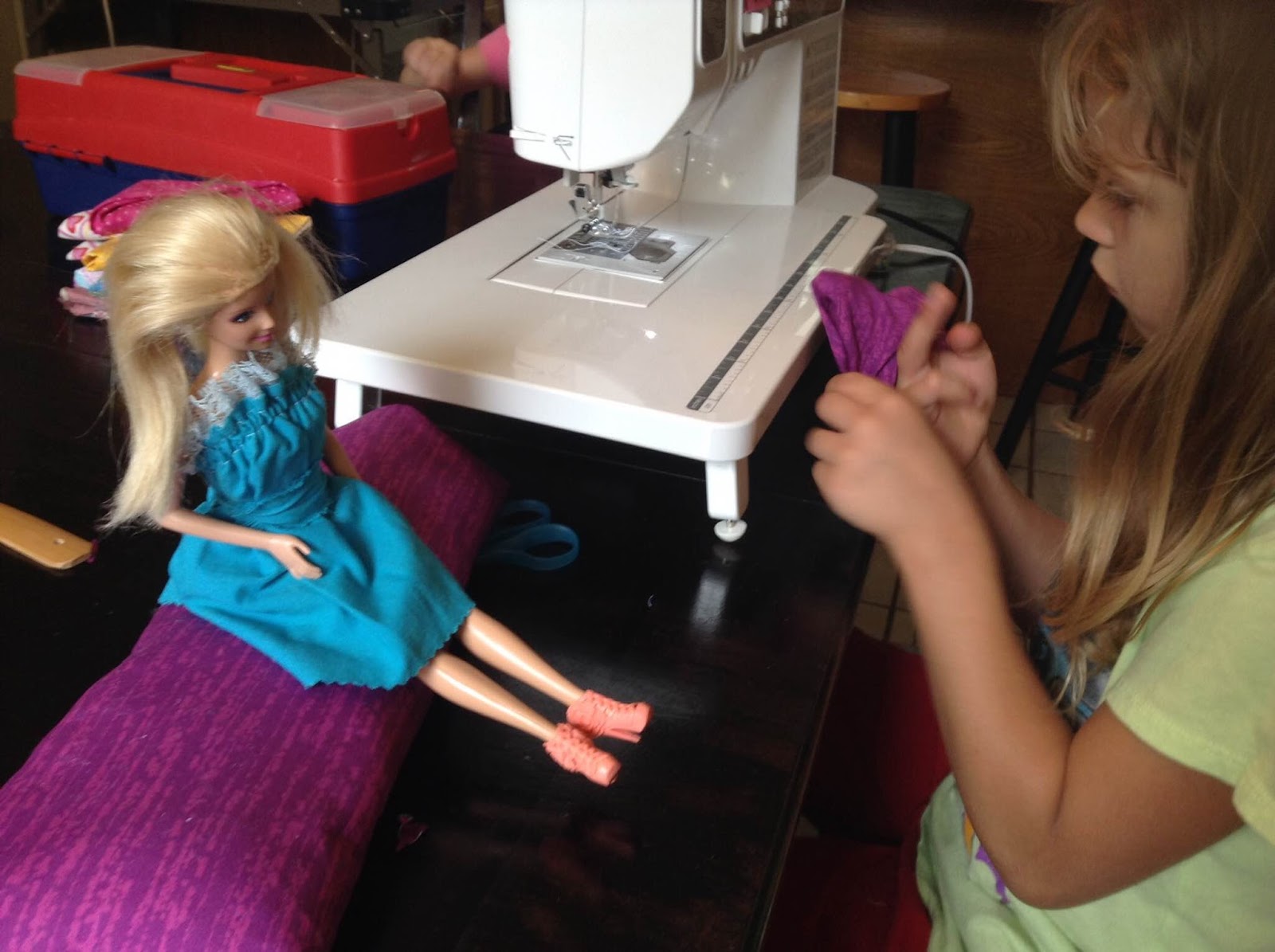 Barbie's New Bed & Pillow