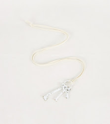 miamasvin keys necklace three