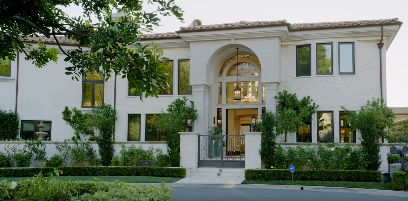Luxury Home Interior Design vs. 30241 Via Festivo in San Juan Capistrano, California