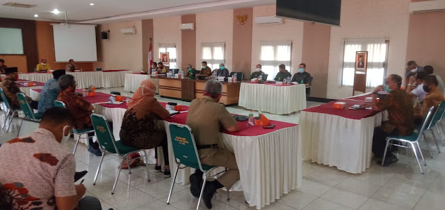 Dandim Sragen : New Normal Bukan Berarti Kembali seperti Sebelum Adanya Pandemi Covid-19 Dandim Sragen : New Normal Bukan Berarti Kembali seperti Sebelum Adanya Pandemi Covid-19