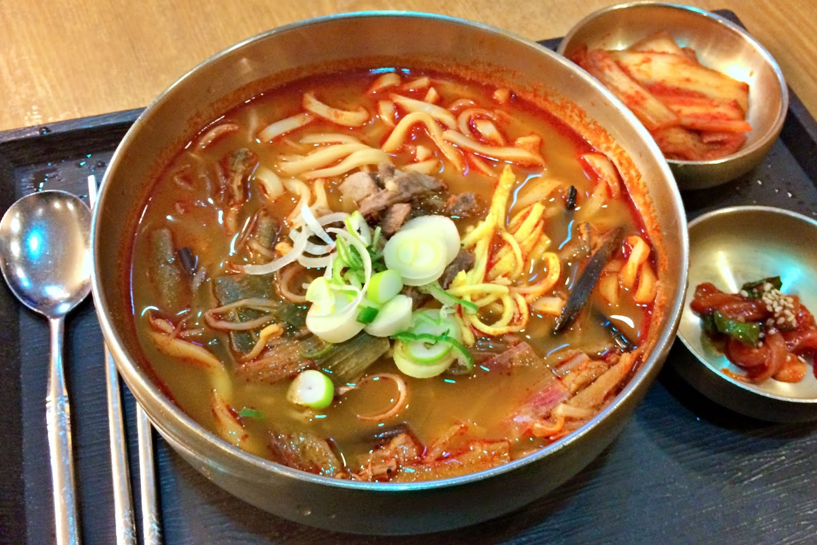 [Seoul - Yeoksam] Hongik Goong Joong Jeon Tong Yukgaejang 홍익궁중전통육개장