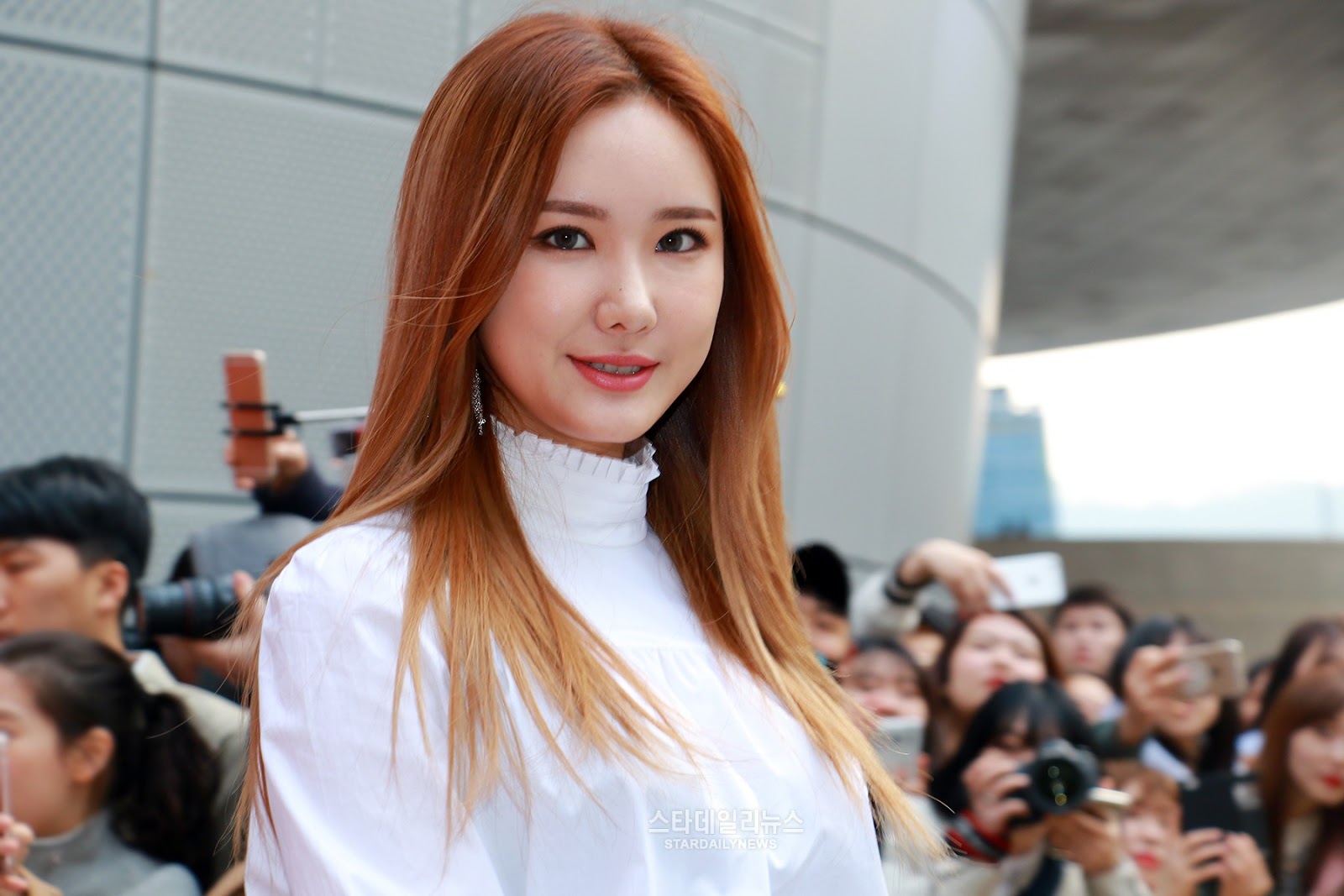 오늘자 서울패션위크 EXID LE,하니,정화 | 인스티즈