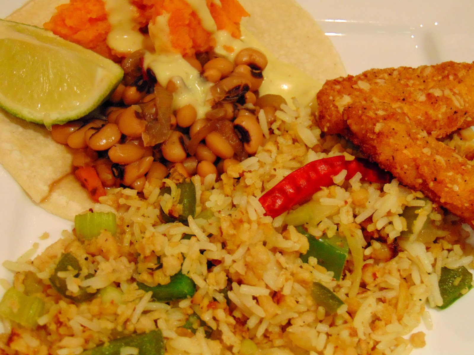 "Black eyed peas", "dirty rice" et purée de patate douce avec sauce